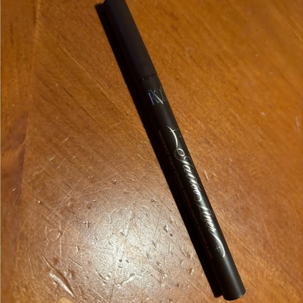 KVD Tatoo Liner Waterproof Liquid Eyeliner Mad Max Brown